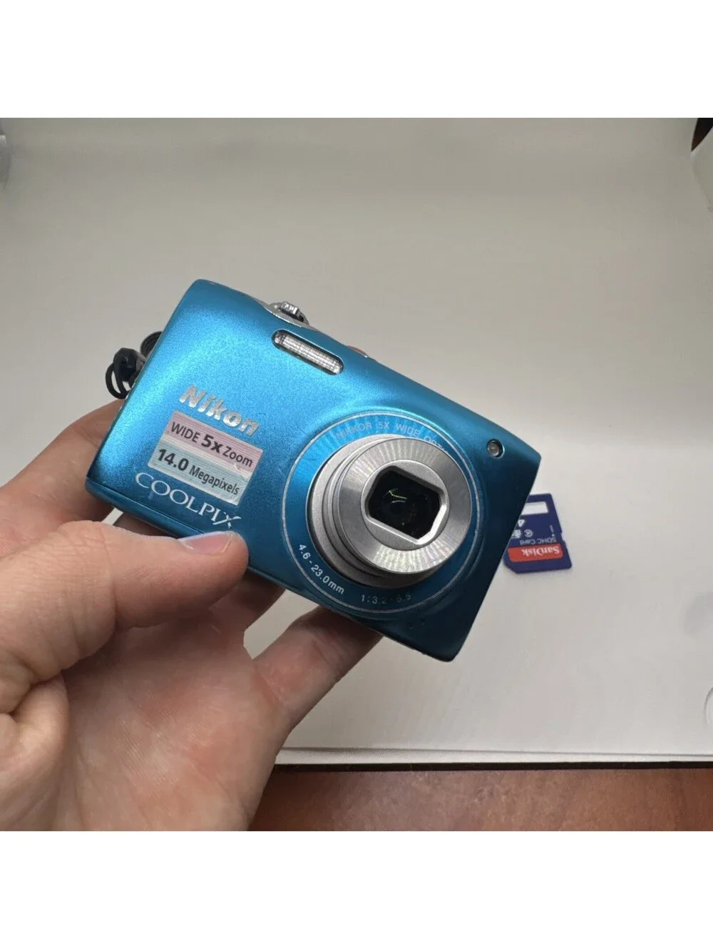 Nikon Coolpix S3100 14MP Digital Camera w/5x Zoom Blue #385